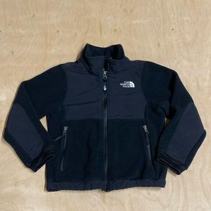 North Face Girls XXS Black Full Zip Fleece  

Used. Overall very good condition.
